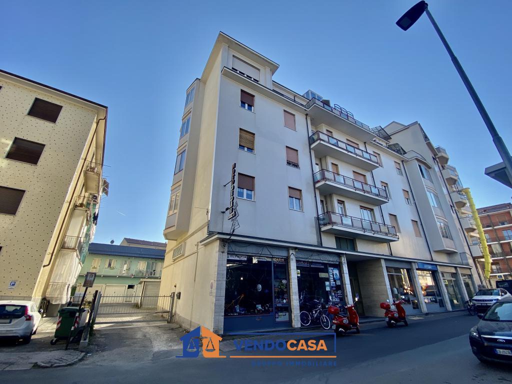 Vendita Quadrilocale Appartamento Alba VIA Santa Margherita 2 402273